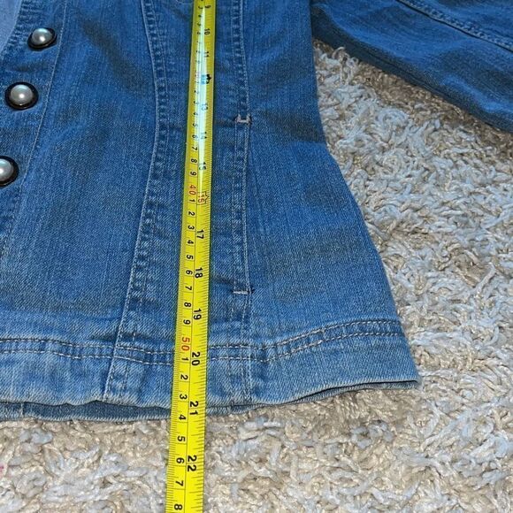 Vintage jean Jacket by Live A Little, Womens Size Medium, Pearl and Brass Button - Picture 13 of 16